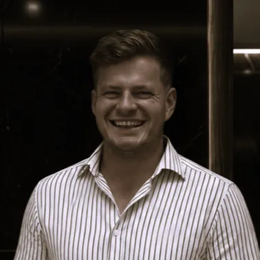 Alex Gaida — Founder & Lead Travel Designer, Supervillas.rentals